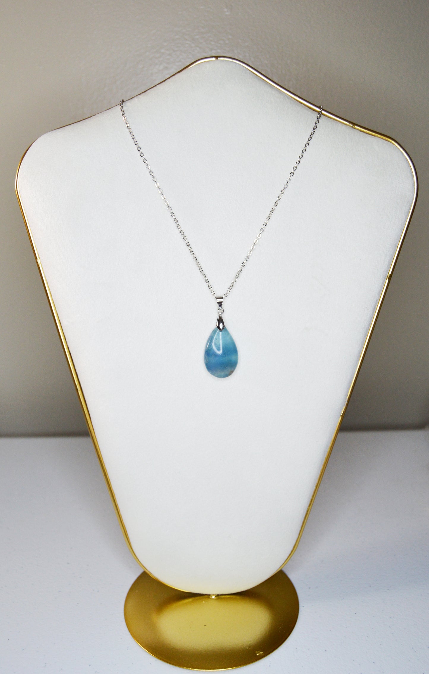 Fluorite Pendants (Chain included)