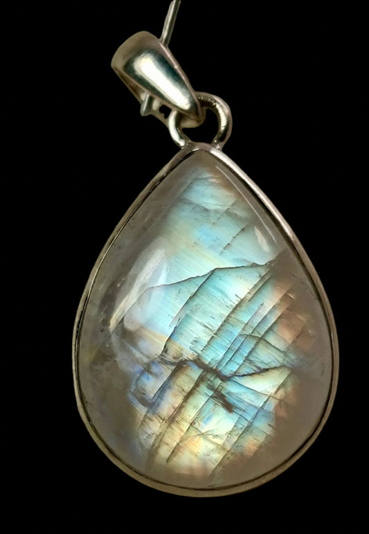 Labradorite Pendant, 925 Silver – Chain Included