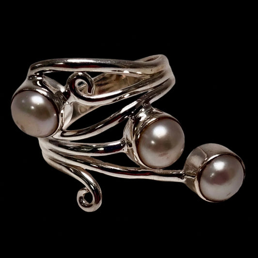 Freshwater Pearl & 925 Sterling Silver Ring - Size 9