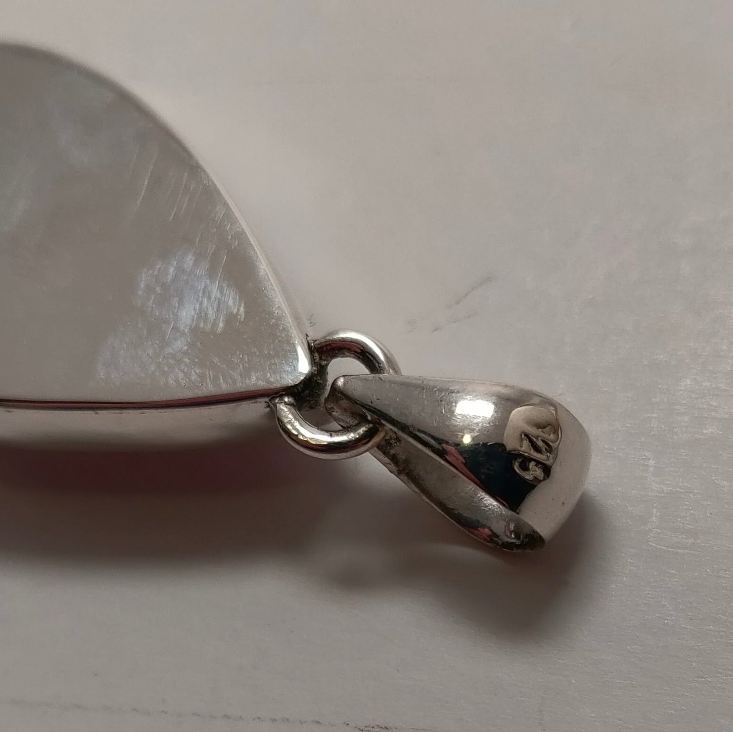 Luminous Labradorite Pendant - 925 Sterling Silver - High-Flash Statement Jewelry