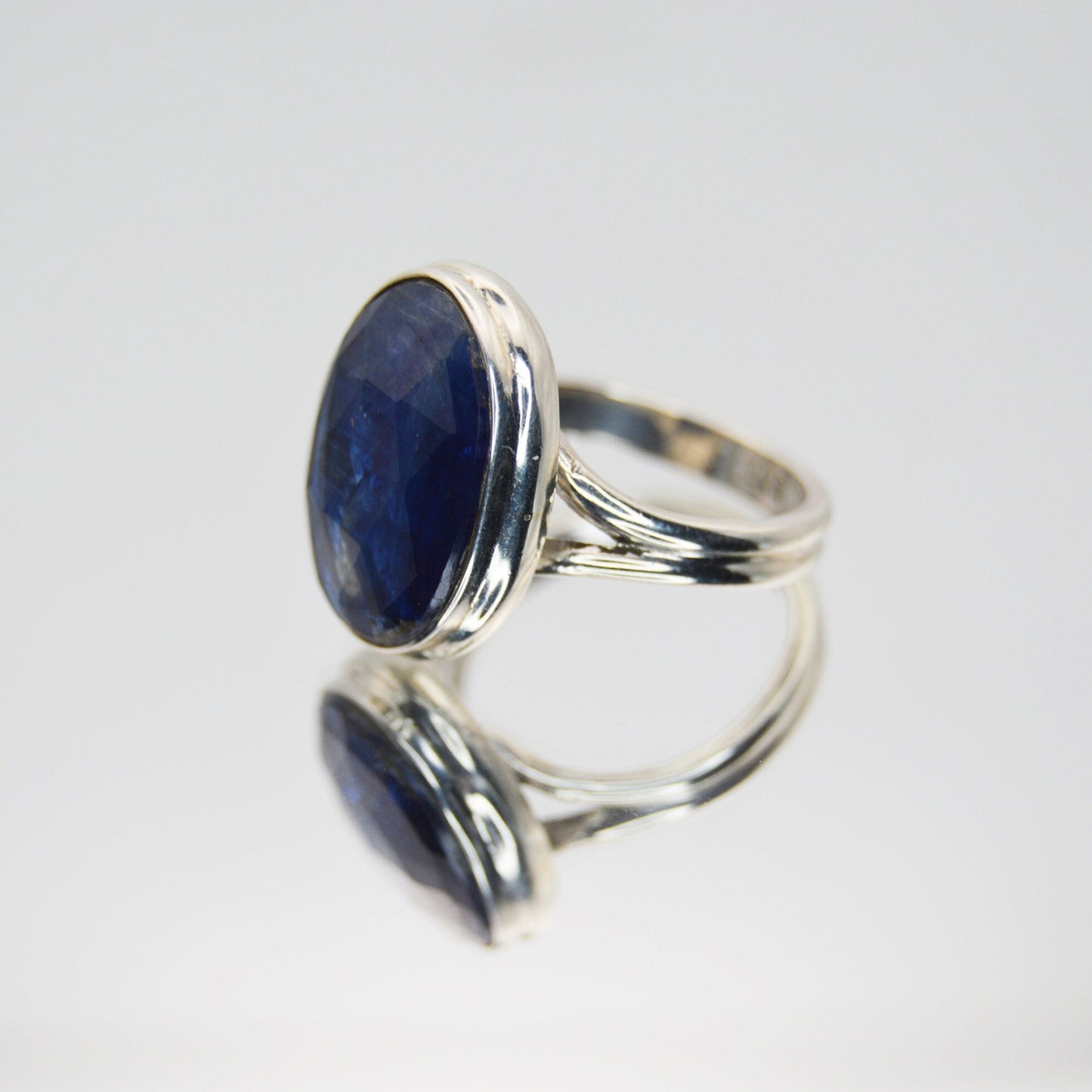 Oval Faceted Blue Kyanite Ring Size 6, 925 Silver