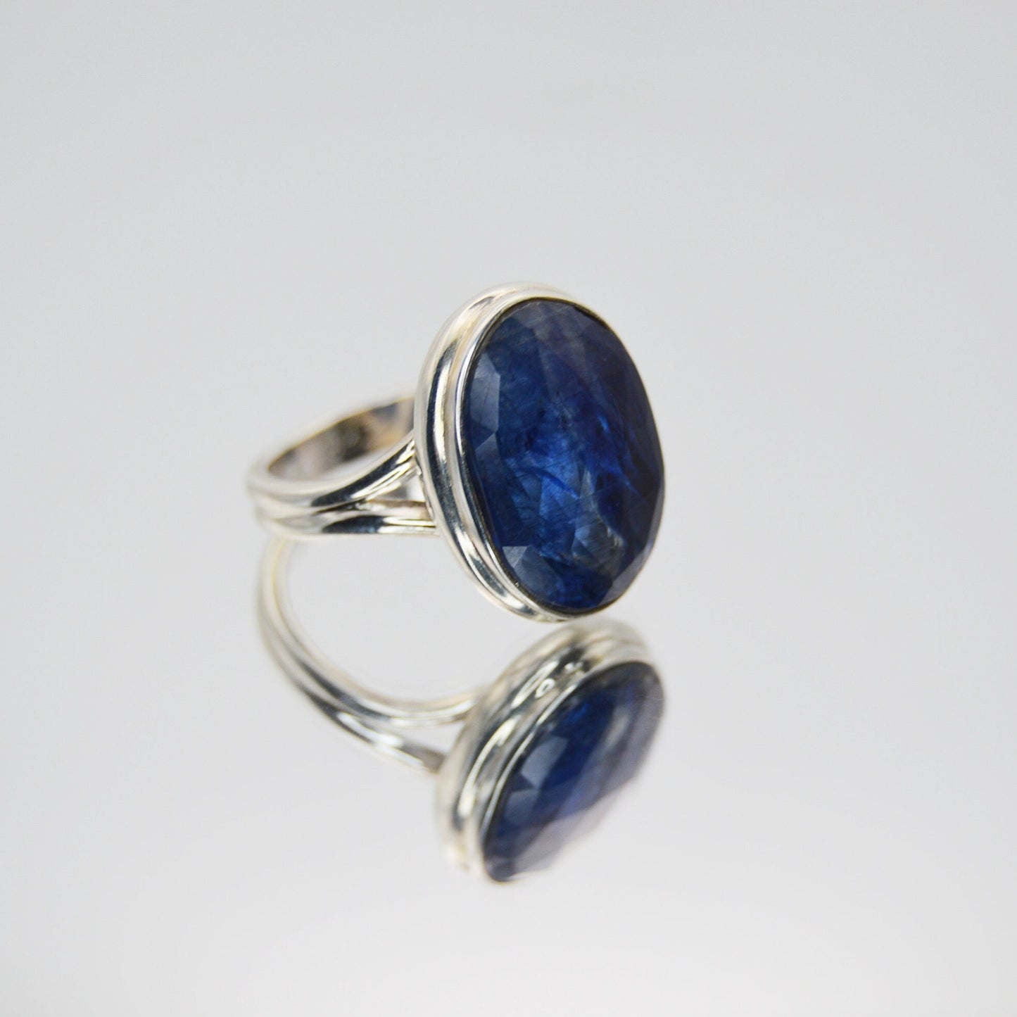 Oval Faceted Blue Kyanite Ring Size 6, 925 Silver