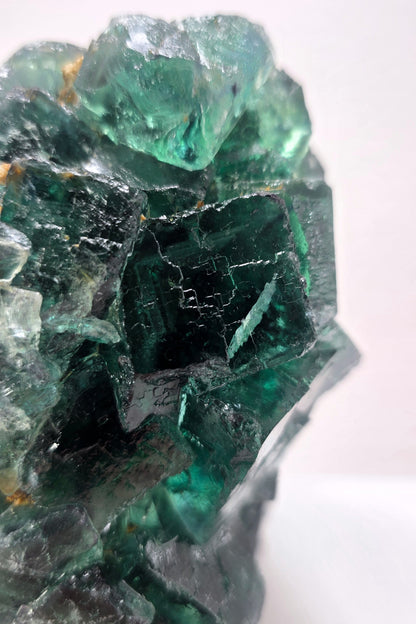 Emerald Green Fluorite Crystal Cluster – Okorusu Mine, Namibia – Large Cabinet Specimen (1.97 kg)