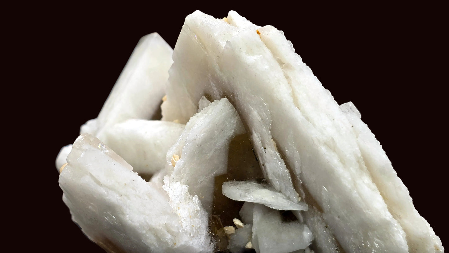 Two-Generation Baryte (Barite) Crystal Specimen – Xiefang Mine, China | Collector Mineral