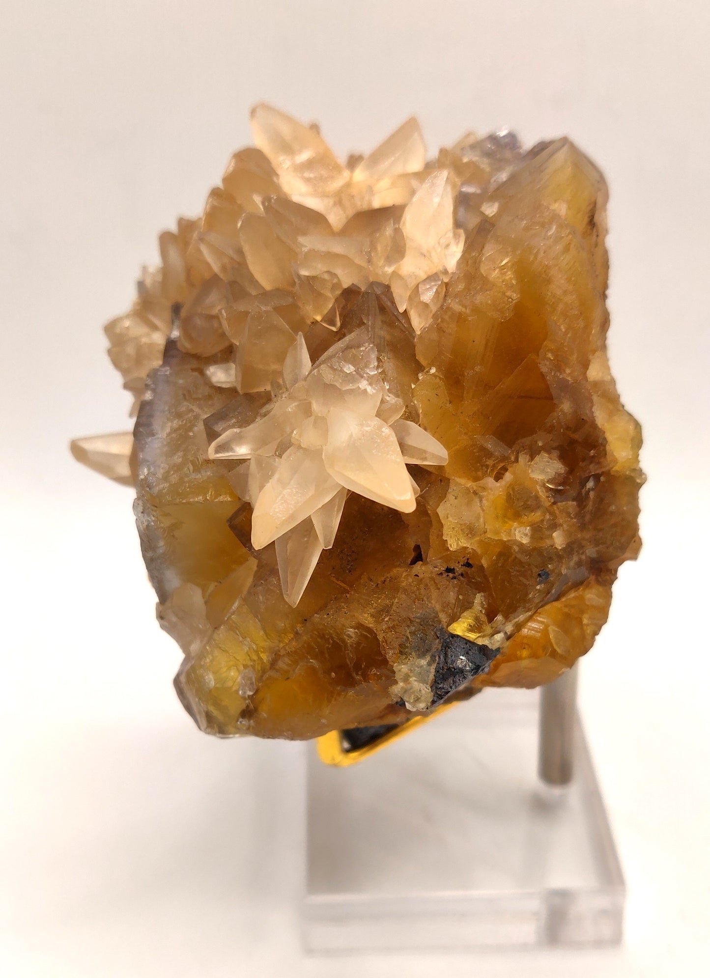 Minerva No.1, Cave-in-Rock, Hardin County, IL Fluorite w/calcite