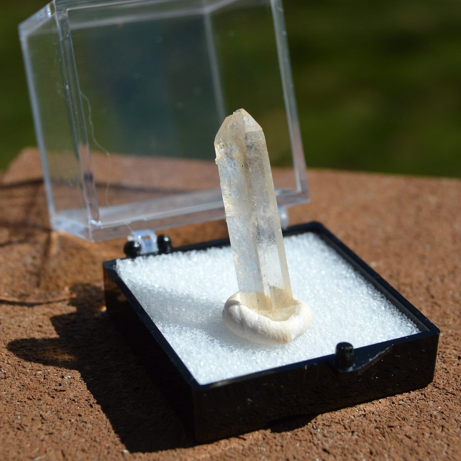 Specularite Quartz Perky box